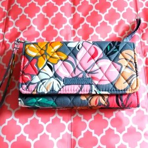 Vera Bradley Wallet & cellphone wristlet